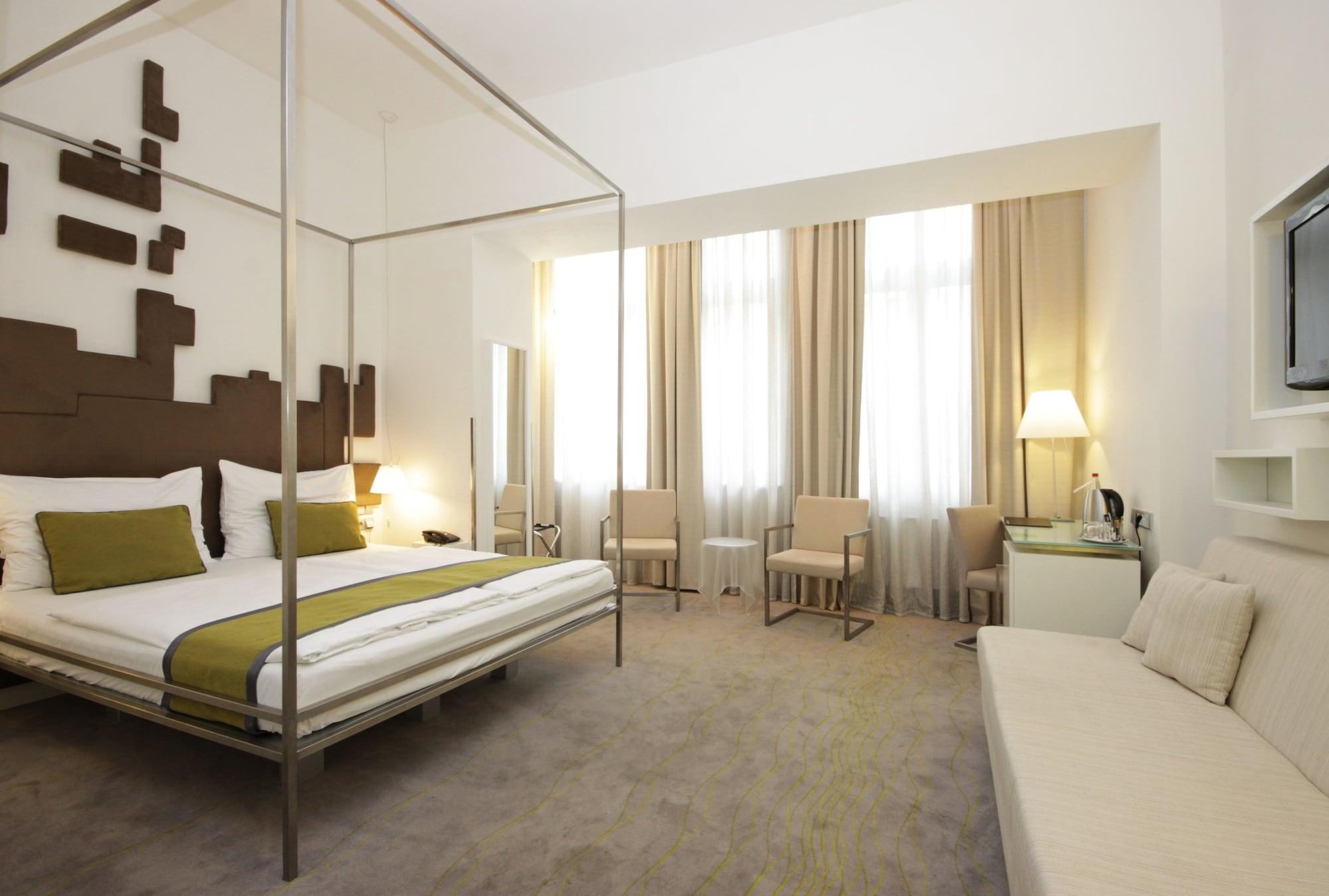 Hotell Pure White