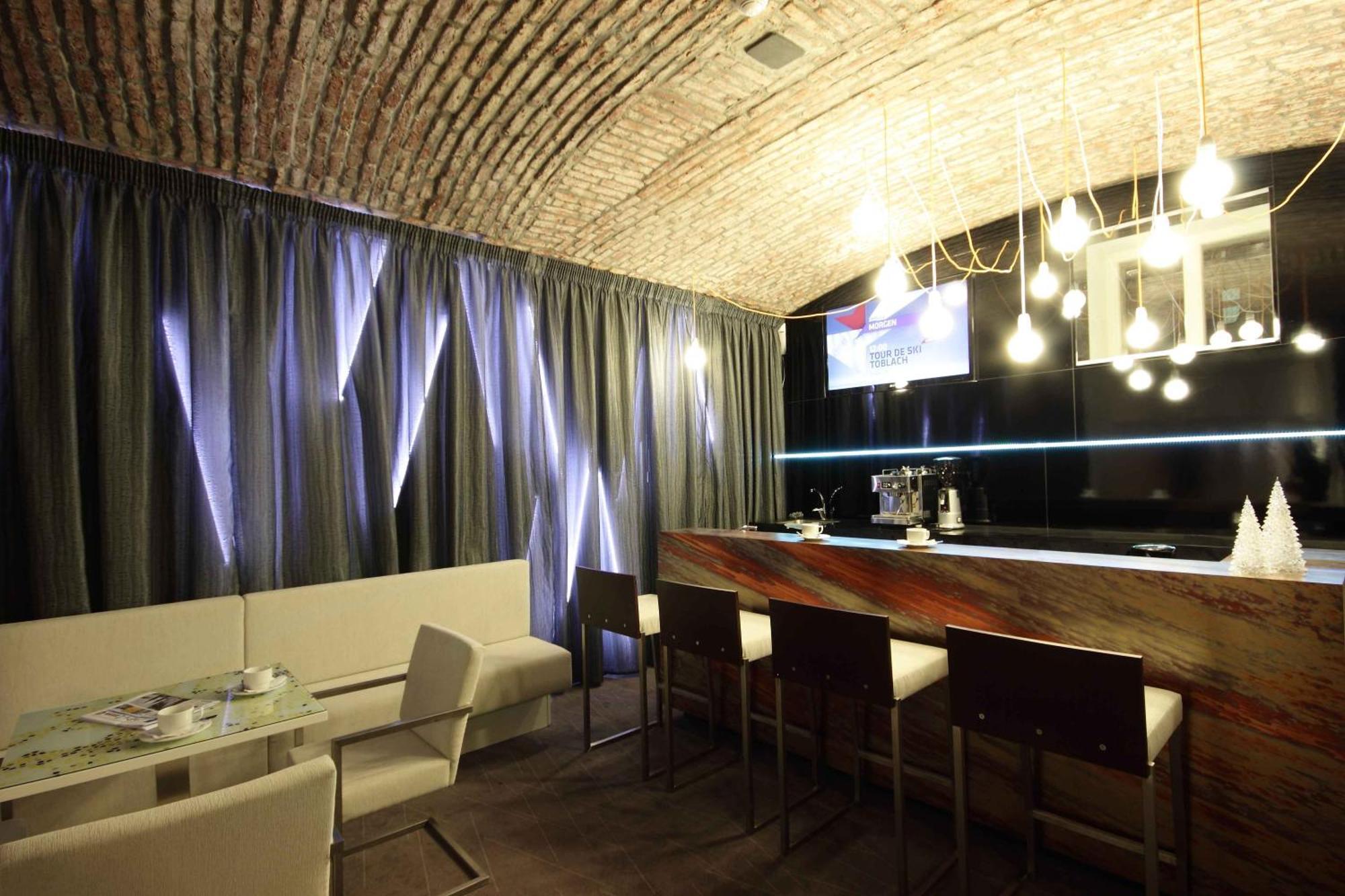 Hotell Pure White