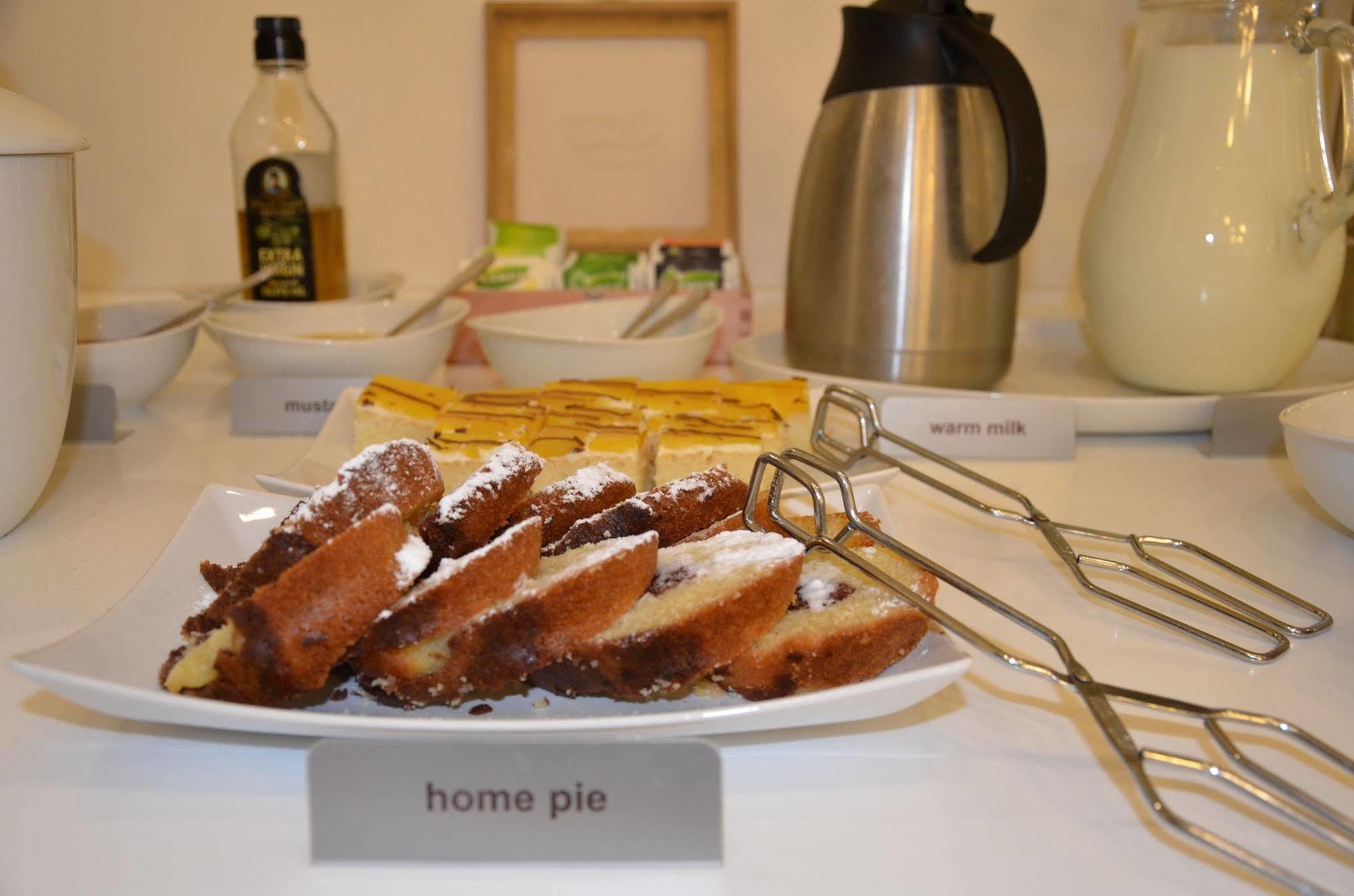 Pure White Hotell Prag